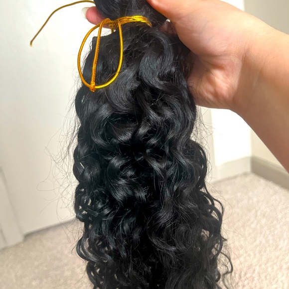 Curly hair extensions